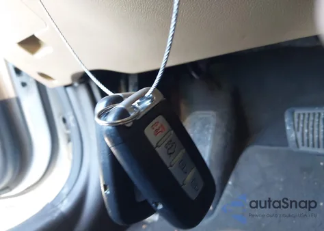 2013 Hyundai Sonata Hybrid Limited z USA, uszkodzony, nr VIN KMHEC4A40DA081065